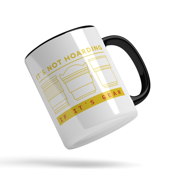 Cana Pentru Iubitorii de Camping In Aer Liber, In Padure sau Pe Munte cu Mesajul Camping is My Happy Place 330 ml, Maner si Interior Negru, Multicolor