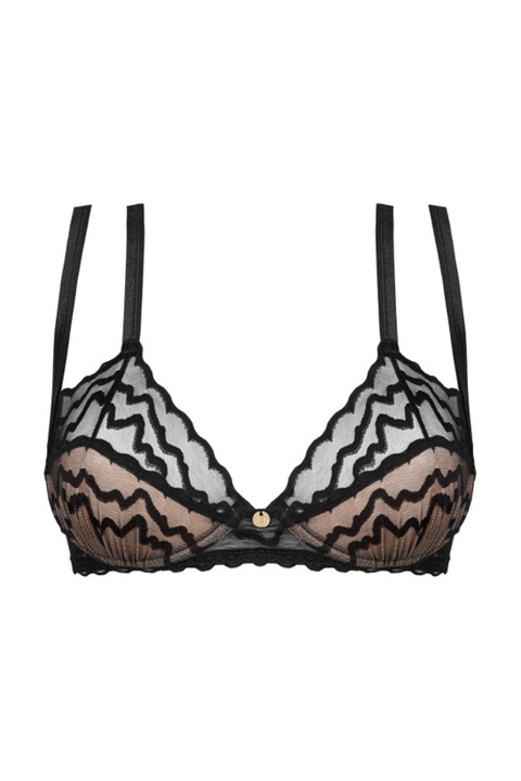 Melltartó, Obsessive, Arienna Black