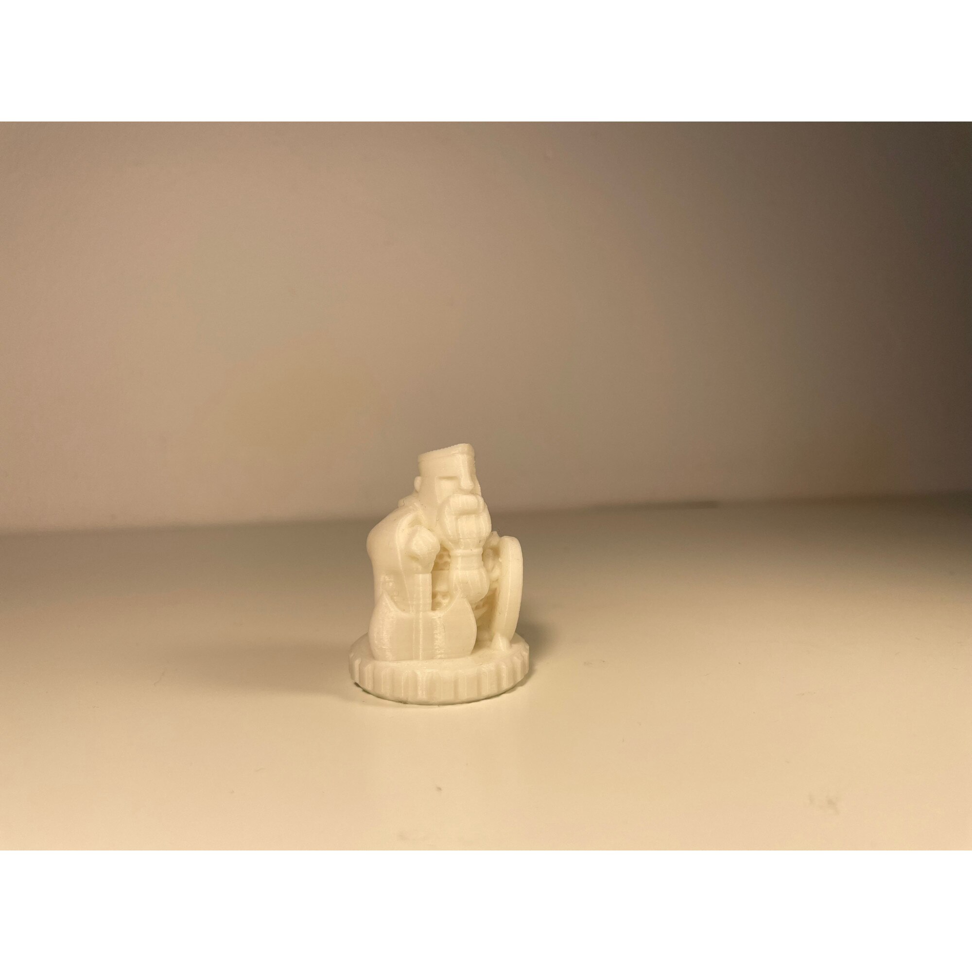 Bibelou din plastic, Alb, 10x5 cm - eMAG.ro