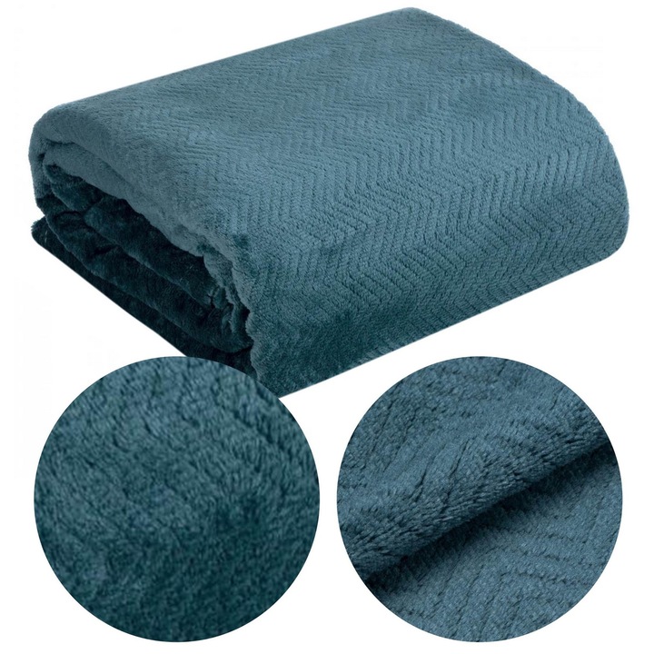 Patura Eurofirany CINDY 5 Moale si Pufoasa cu Model Herringbone Geometrie 3D pentru Living Dormitor Decor Albastru Marin 70x160 cm Confort Caldura Eleganza