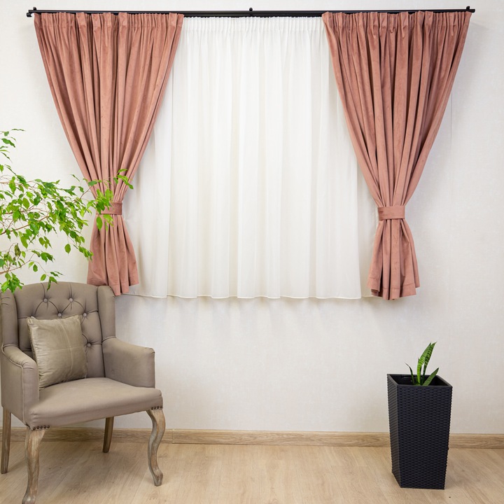 Комплект от 5 части Hiko, две къси завеси 2x140x130cm от Comfy salmon velvet с 2 ленти за закопчаване и завеса Ana voil 300x130cm, с кант