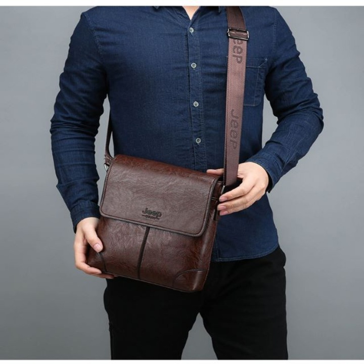 Мъжки Чант Mek Fine, Crossbody, Модерна, Практична, Елегантна, ECO Friendly, Кафява