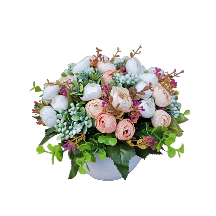 Aranjament floral colorat, diametru 22 cm, cu flori artificiale, DADY, ranunculus crem si somon, bobite albe, verdeata artificiala, in vas ceramic