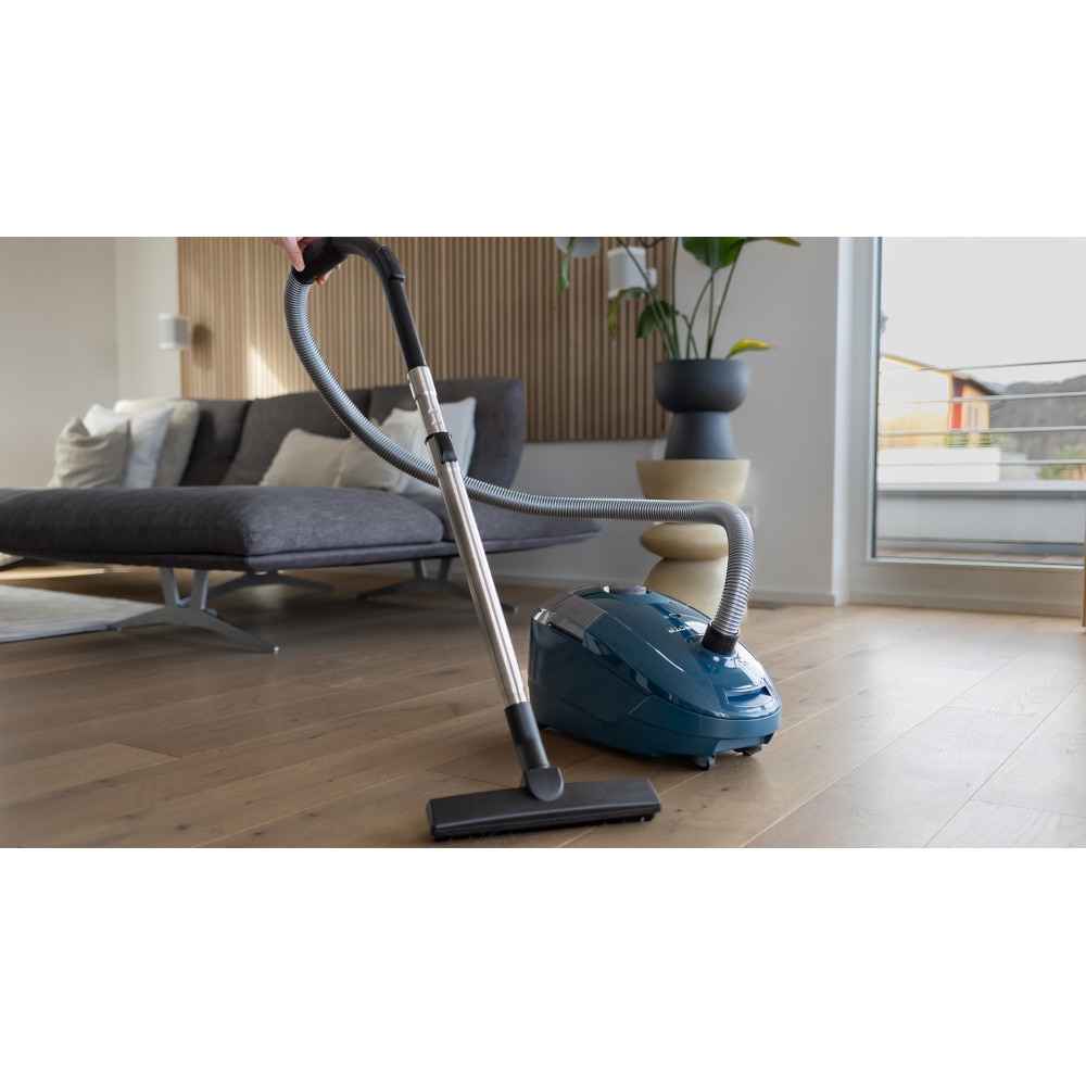 Aspirator cu sac Rowenta Power XXL Parquet Kit RO3126EA, 4.5 L, 900 W, sac Hygiene+, perie pentru parchet, tub telescopic din metal, albastru & negru
