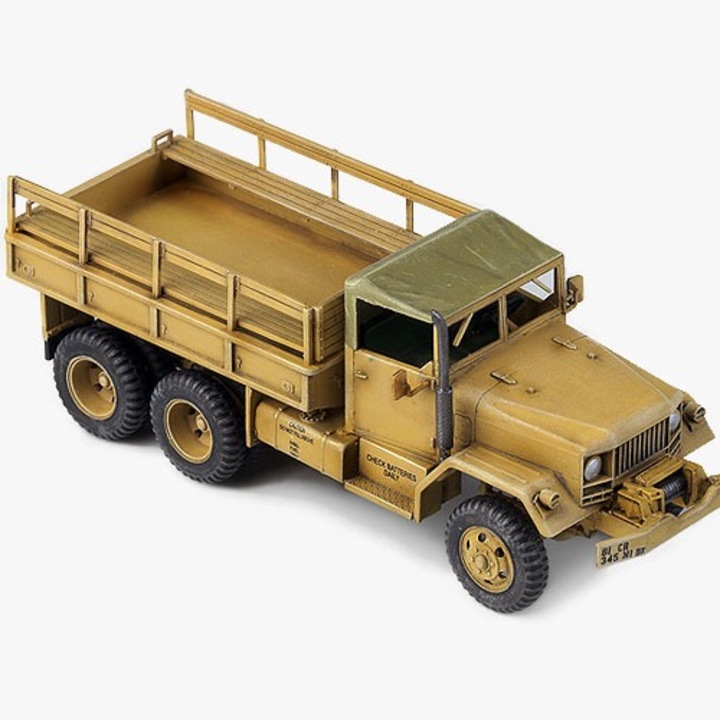 Macheta Militara de construit Academy US M35 2.5Tton Cargo Truck 1:72 ACD 13410