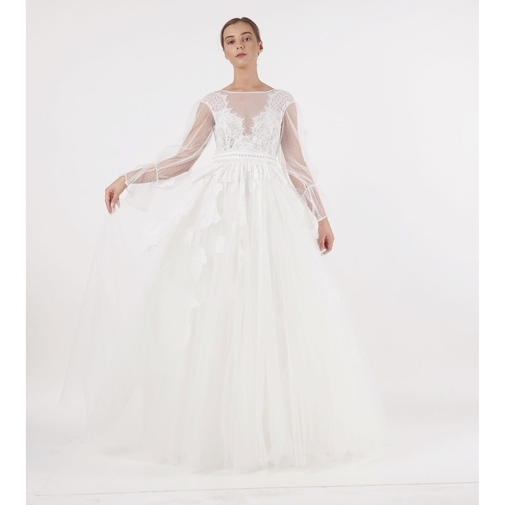 Булчинска рокля принцеса от тюл и бяла дантела ЛИЛИ - 36