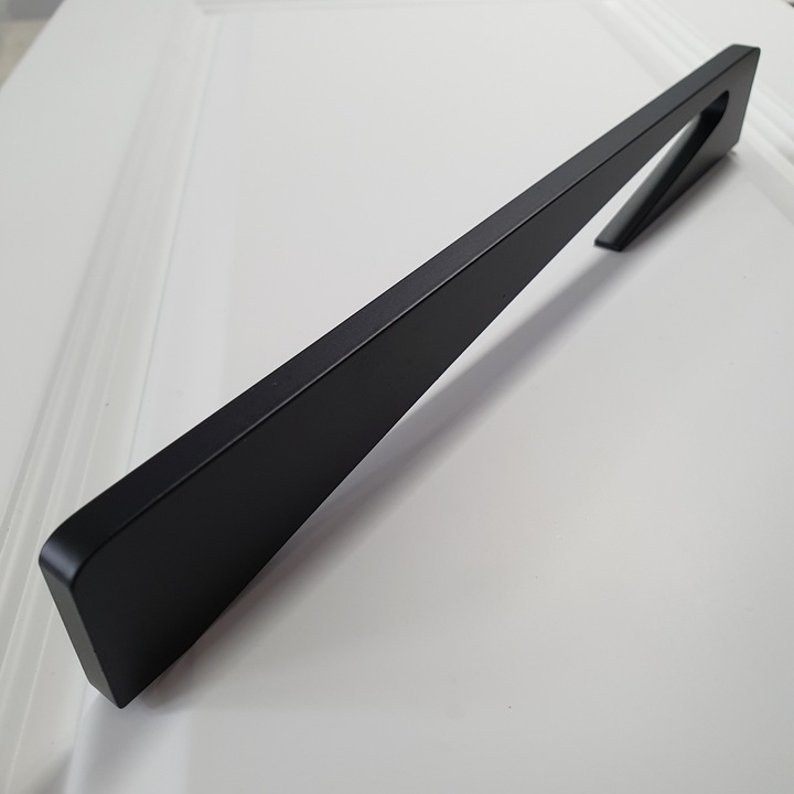 Maner model 235 Finisaj Negru Mat 224mm