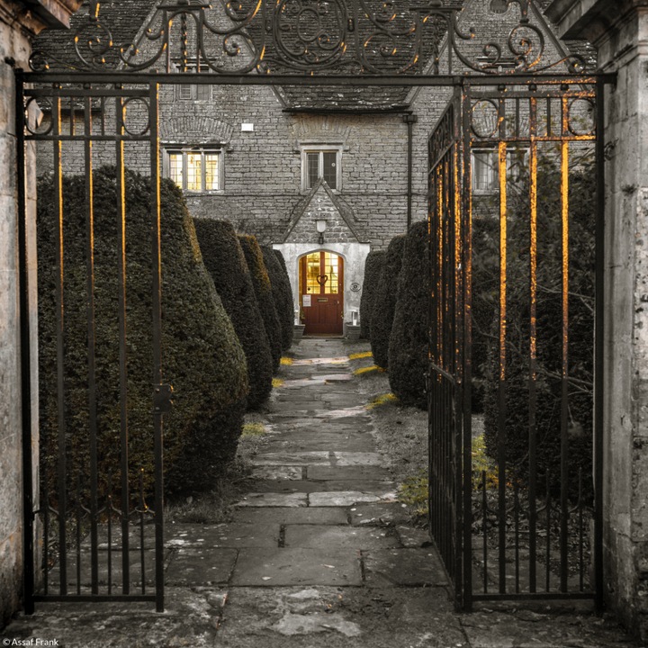 Poster perete, Zakito Posters, 20x20cm Fatada unei casute vechi din Siddington, Assaf Frank