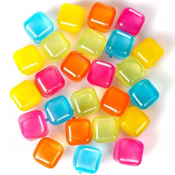 Комплект от 25 кубчета лед за многократна употреба, пластмасови, многоцветни