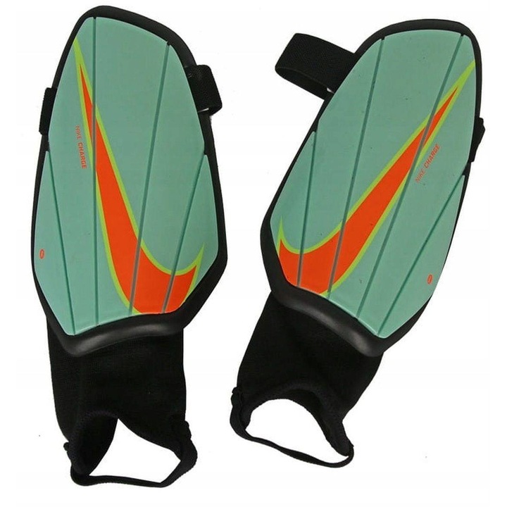 Töltő futballvédők, Nike, polipropilén/Eva, fekete/zöld, M