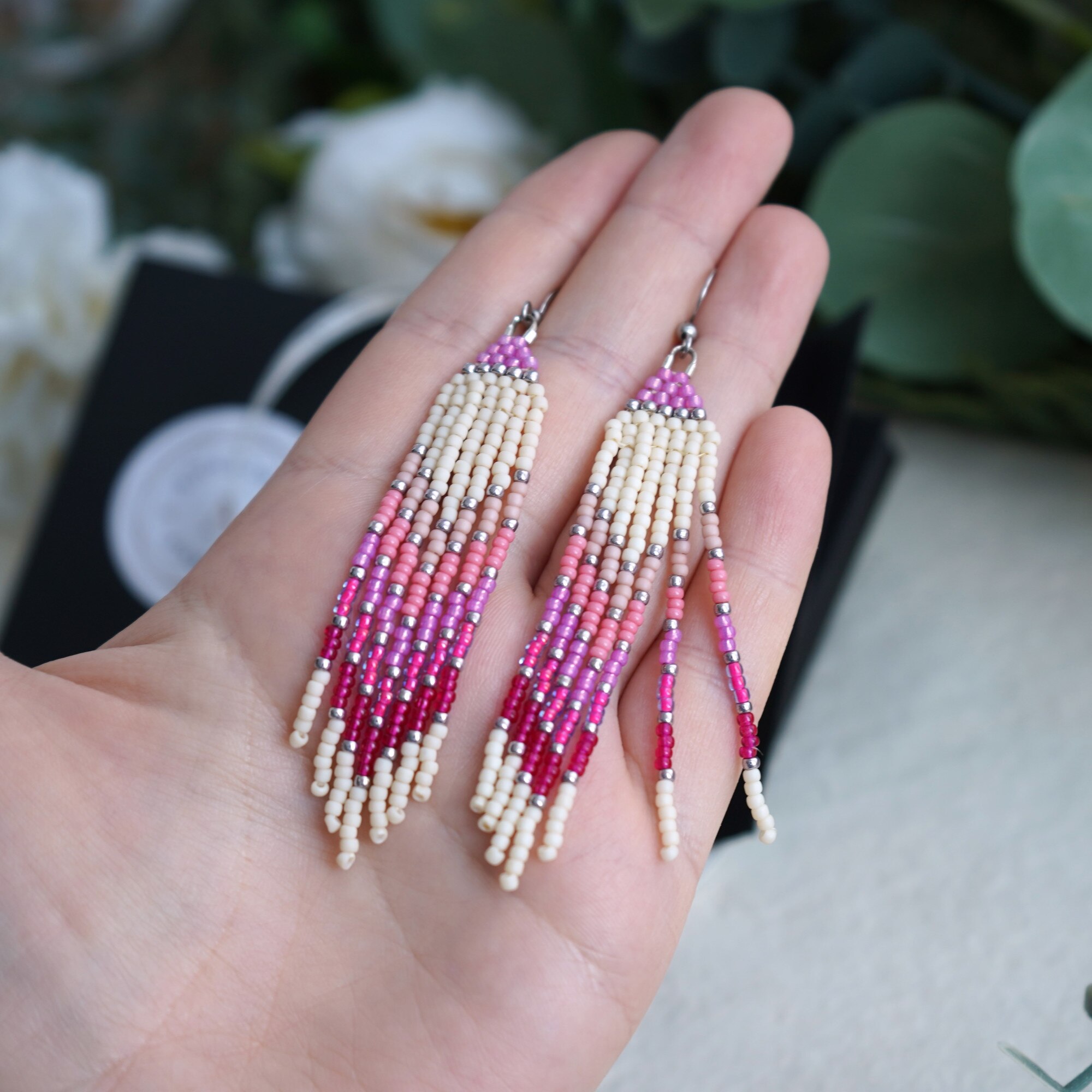 Cercei Handmade, Model Layla, Crem/Roz/Argintiu, 9x1,5 Cm - eMAG.ro