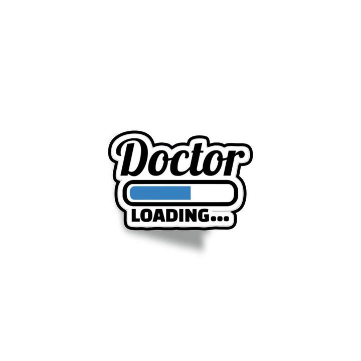 Insigna din lemn cu brosa Doctor loading, multicolor, 3 cm