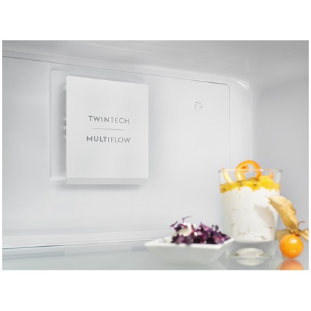 Combina frigorifica Electrolux LNT6MC36U1, 366 l, No Frost, Control electronic, Multi Flow, Iluminare LED, Clasa C, H 201 cm, Inox antiamprenta
