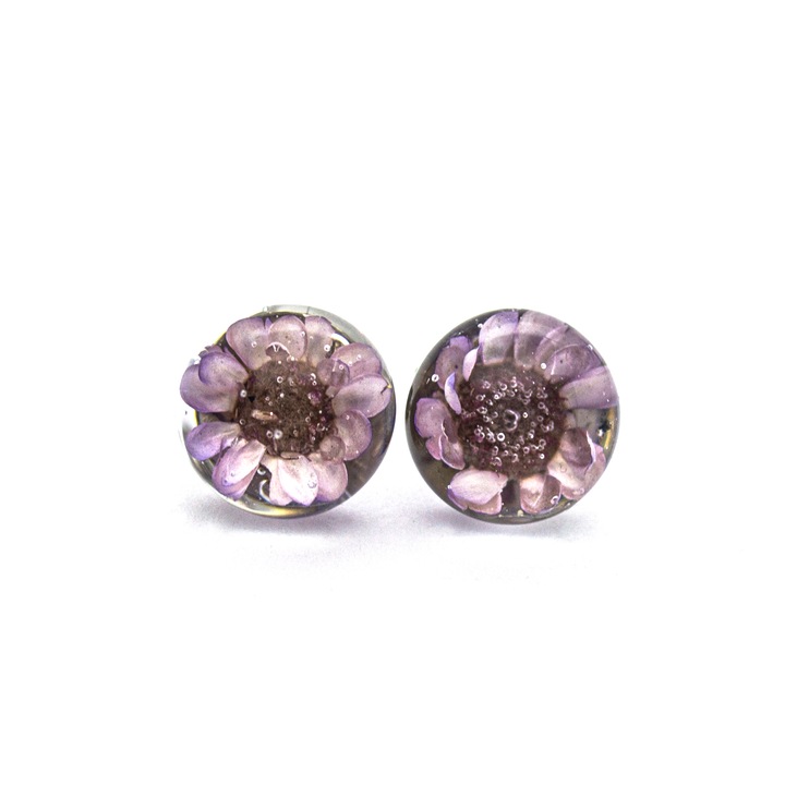 Cercei handmade din rasina, Flori uscate Glixia, Lila inchis, 11 mm