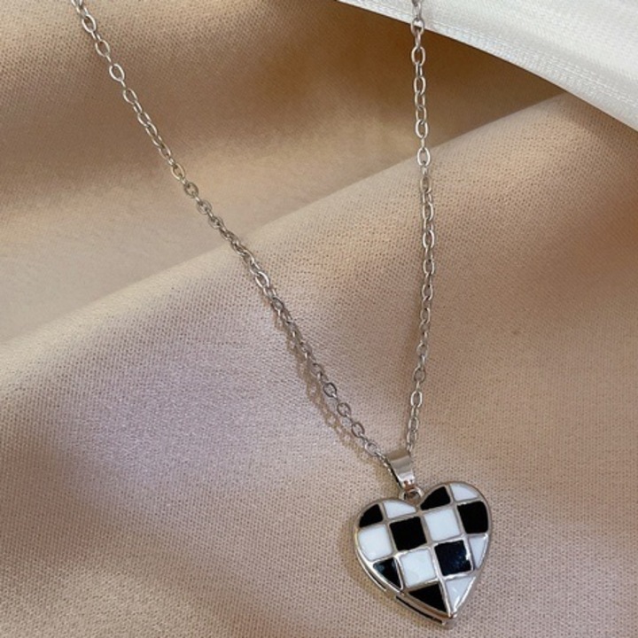 Női nyaklánc, Izmael, Zic/Fém, Fehér/Fekete