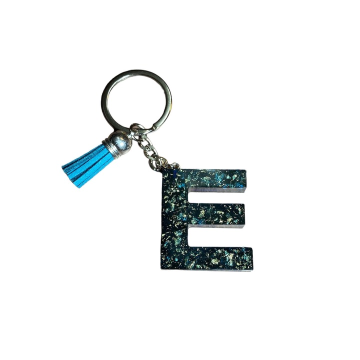 Breloc Gentelo cu initiala E Stone, design 3D, lungime 4 cm multicolor