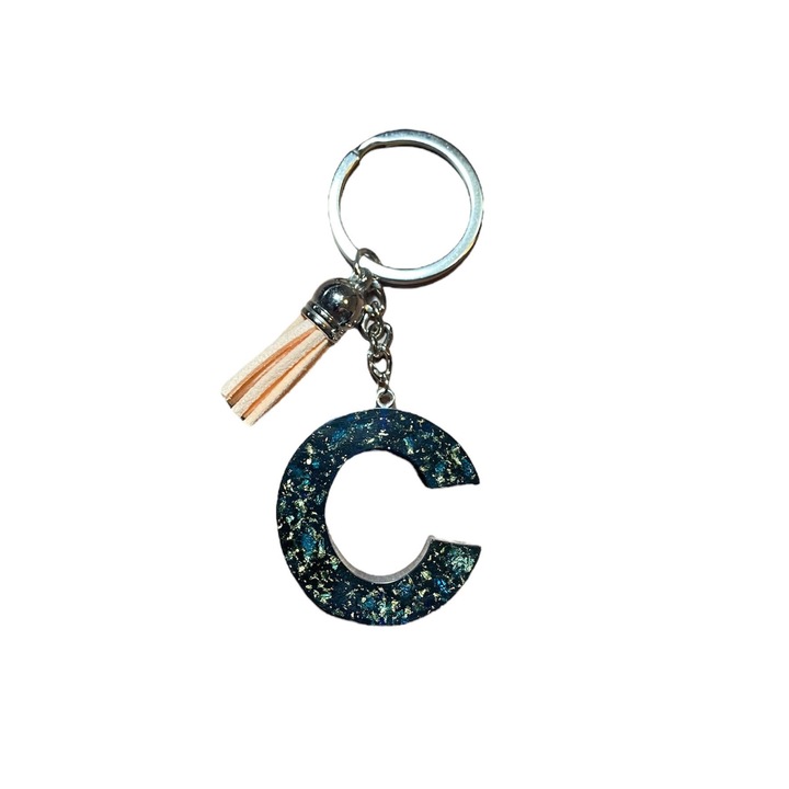 Breloc Gentelo cu initiala C Stone, design 3D, lungime 4 cm multicolor
