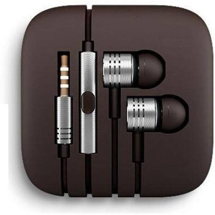 Метални слушалки за поставяне в ушите, модел Dub Step Bass, жак 3,5 мм конектор и микрофон, сребристо черни