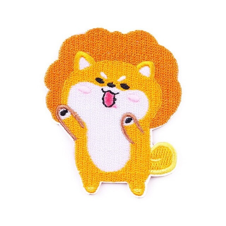 Petic textil brodat Cainele fericit, Happy Dog 6.7x5.5 cm