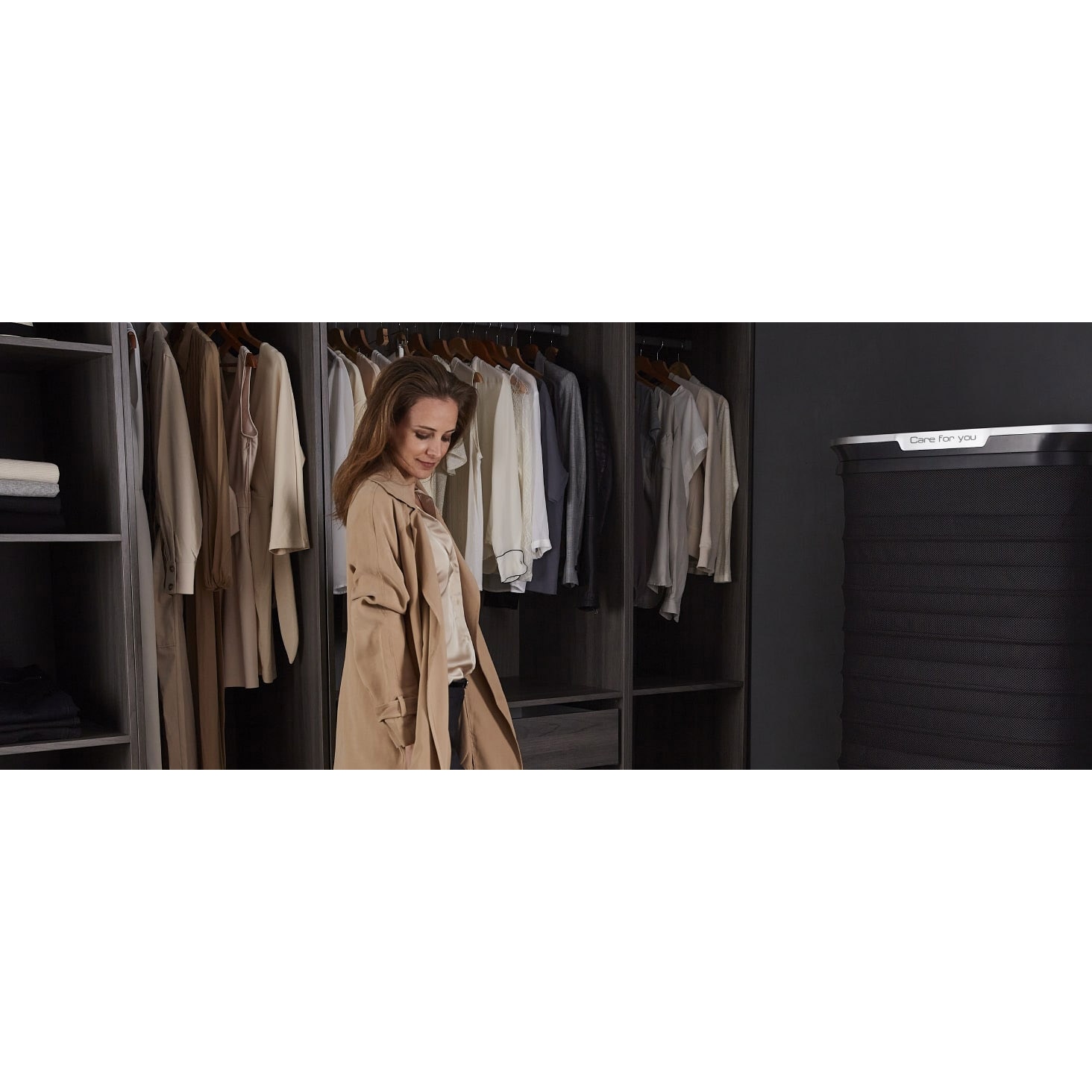 Aparat vertical automat cu aburi, de netezire a cutelor, igienizare si improspatare, Tefal Care For You YT4050E1, 1800W, abur variabil 65 g/min, 2L, detector rezervor gol, sistem anticalcar incorporat, ultra silentios, alb/ gri