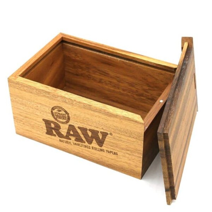 Cutie din lemn RAW Accacia Slide Top, 18 x 12 x 9 cm, pentru foite role, brichete, filtre carbon activ, grinder, blunt canepa, conuri corector umiditate etc