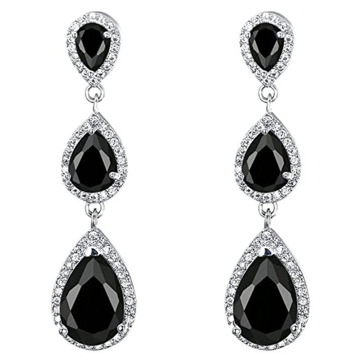Cercei argintii, lungi, cu pietre negre din zirconiu, Magdalena C14, Pursehuit