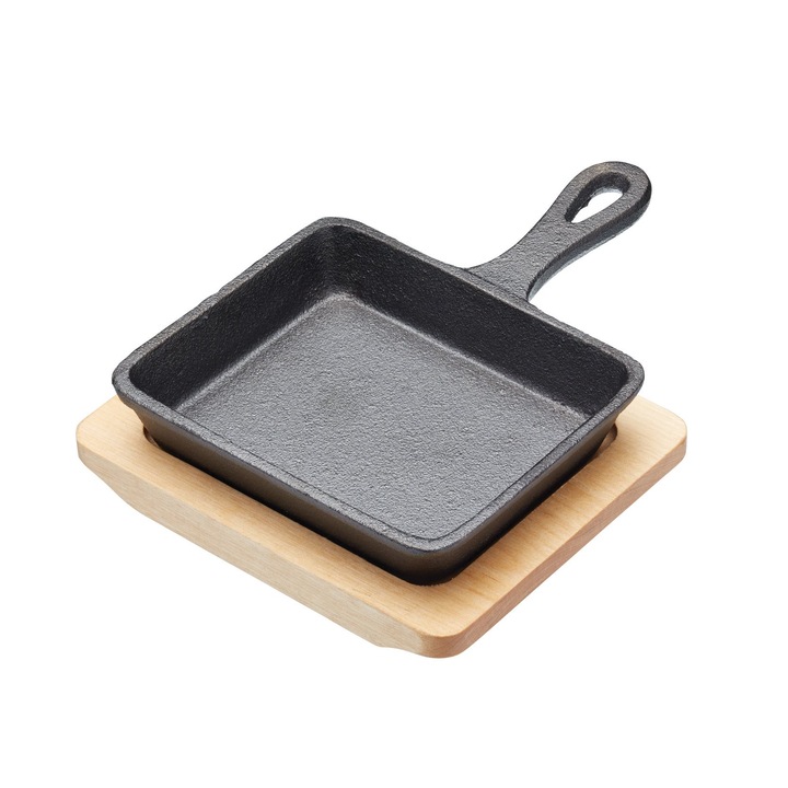 Kitchen Craft mini serpenyő fa alátéttel 12,5 cm