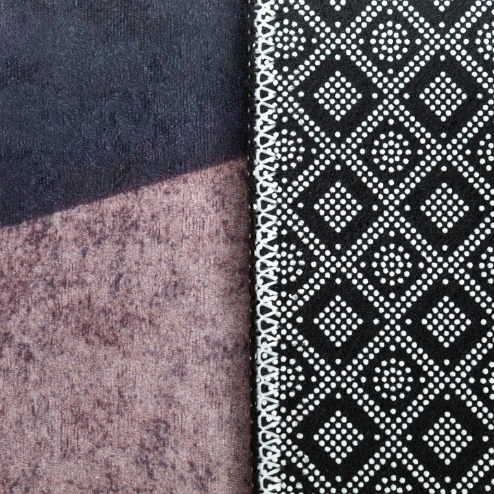 Килим за кухня Kino Whello, 120x180см, 100% полиестер, височина на нишката 6 мм, тегло 800 гр/кв.м, противоплъзгащ, PVC гръб с точки, модел на петна