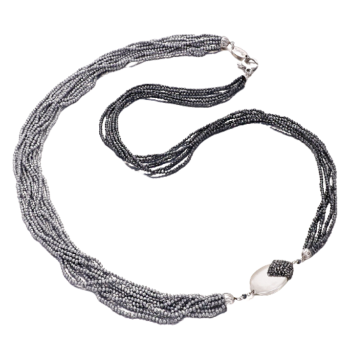 Колие Pearl Drop, изработено от естествен хематит, седеф и позлатено сребро, 90 см.