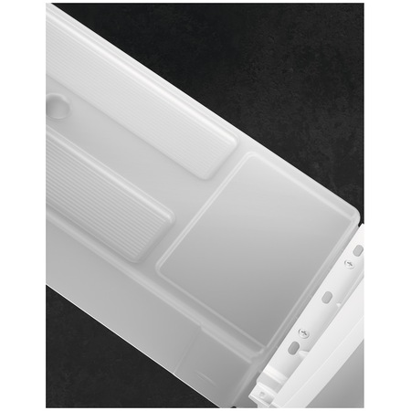Uscator de rufe AEG TR939M6CE, Pompa de caldura, 9 kg, Motor Inverter, Clasa A+++, Display LED, 3DScan, Wi-Fi, Iluminare interioara, Alb