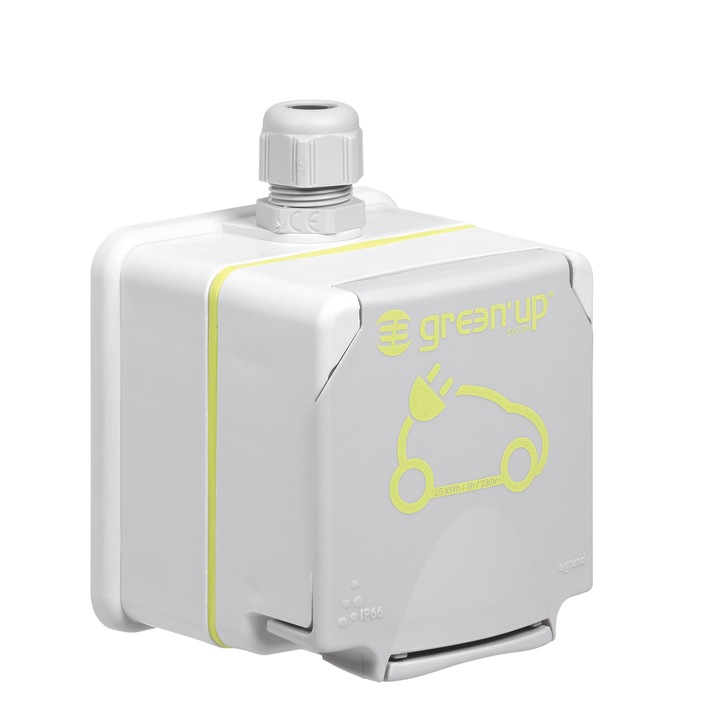 Букса за зареждане на електрически автомобили Green Up 3KW шуко, IP55 Legrand