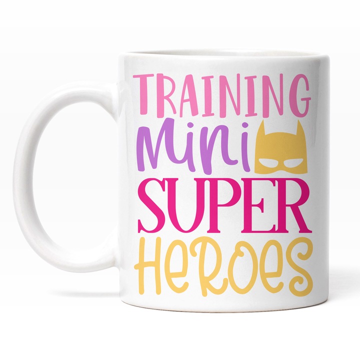 Cana Cu Text In Engleza Training Mini Super Heroes, Masca Stil Batman, Super Eroi, Multicolor 330 ml, Maner Alb