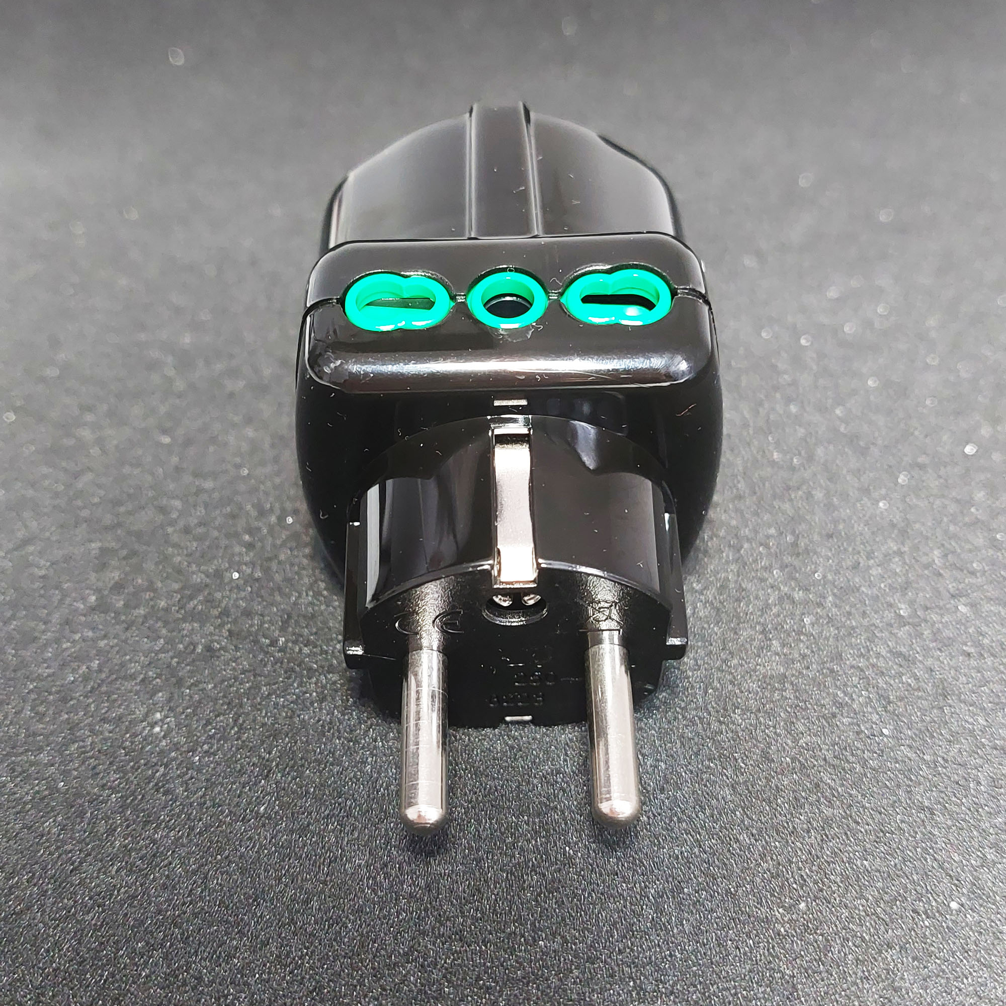 Адаптер с троен щепсел 3 гнезда и защита за деца 10/16A 250V 2P+T Черен ...