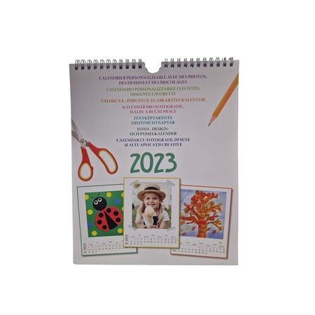 Calendar familial 2023 personalizabil poze sau desene 27x23cm Alb