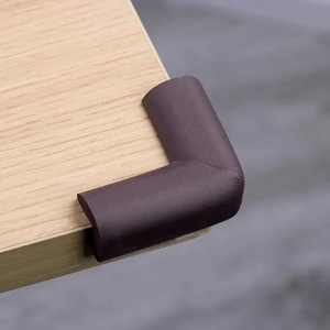 Feronerie si accesorii mobila