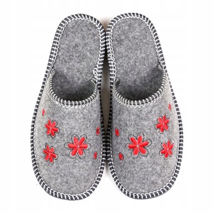 Slapi, papuci, saboti dama