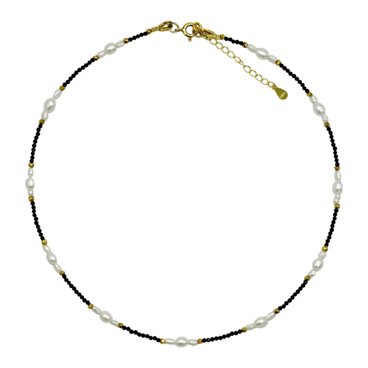 Colier Papesa din perle naturale albe, turmalina neagra, hematit si argint placat cu aur