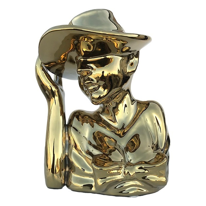 Vaza din ceramica in forma de dama cu palarie, M1,11X22 cm