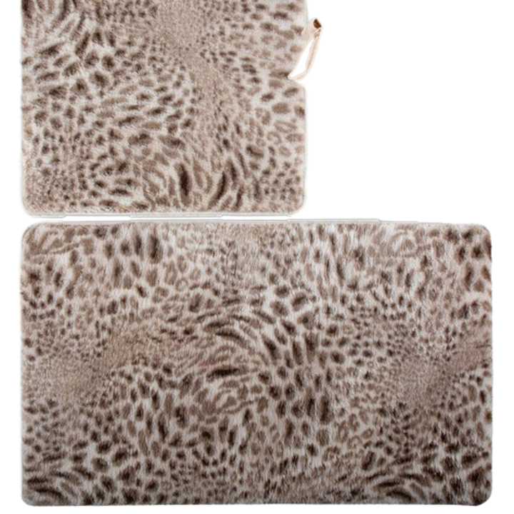 Комплект от 2 постелки за баня Chilai Home, плюшен леопард