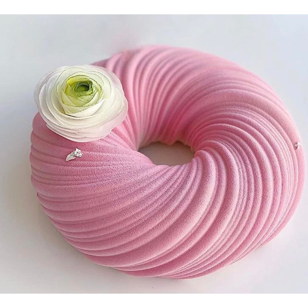Forma De Silicon Pentru Tort 3 D Prajituri Mousse Alb EMAG ro forma-de-silicon-pentru-tort-3-d-prajituri-mousse-alb-emag-ro