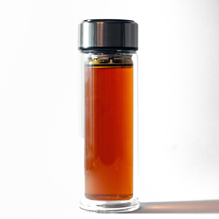 Termos H2OUSE din Sticla, Capac Silver, 350ml, Infuzor pentru Ceai, Perete Dublu, Elegant si Portabil