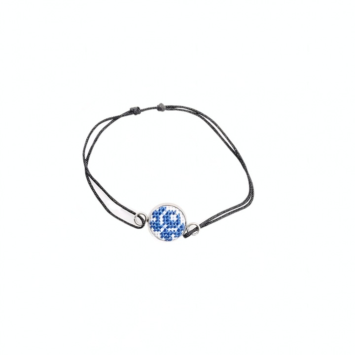 Bratara din inox cu broderie si snur reglabil, model "trandafir"