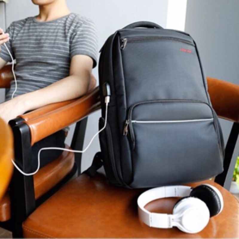 Rucsac laptop 15.6" smart casual, impermeabil, cu port USB, Tigernu, 47x30x18 cm, Negru