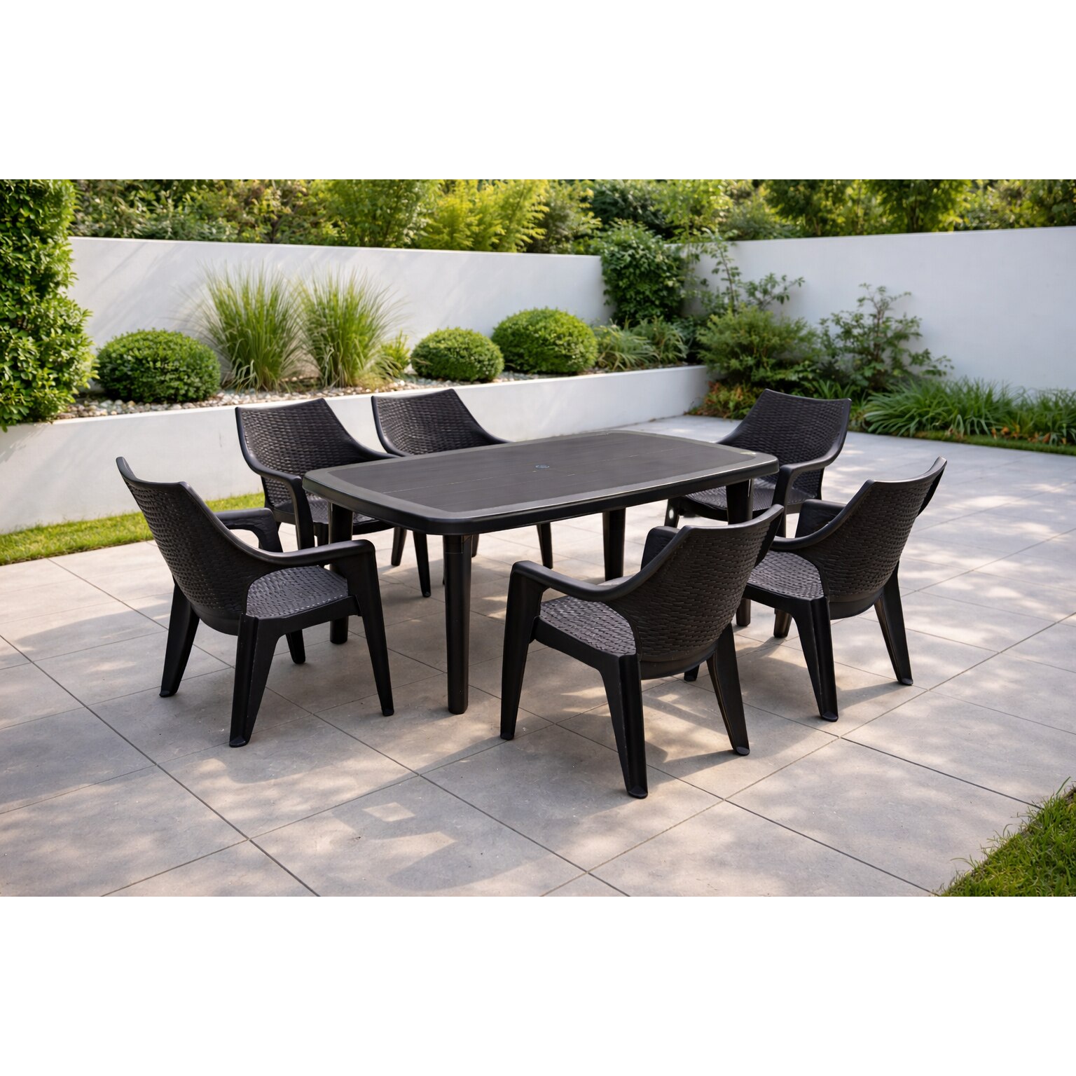 Set Masa cu 6 Scaune de Gradina, Terasa, idealSTORE, Plastic de Inalta Calitate, Polietilena, Dimensiuni masa 135 x 85 x 72 cm, Rezistent la Actiunea Factorilor Atmosferici Nocivi si a Razelor UV, Culoare Maro, Greutatea maxima 120 Kg