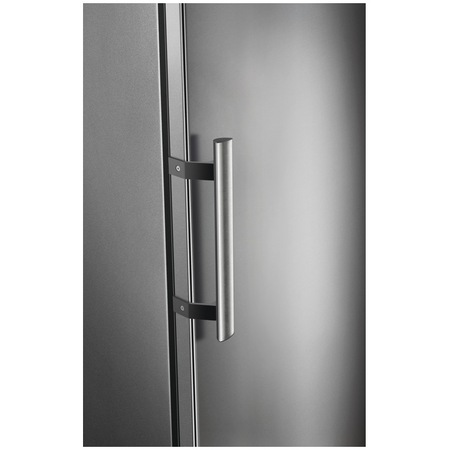 Frigider cu o usa Electrolux LRS2DE39X, 390 l, Control electronic, Indicator usa deschisa, Iluminare LED, Ventilator interior, Clasa E, h 186 cm, Inox antiamprenta