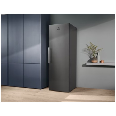 Frigider cu o usa Electrolux LRT6ME38U2, 390 l, Control electronic, Multiflow, Iluminare LED, Ventilator interior, Clasa E, h 186 cm, Inox antiamprenta