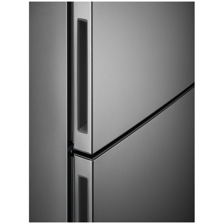 Combina frigorifica Electrolux LNT5ME32U1, 330 l, No Frost, Control electronic, Multi Flow, Iluminare LED, Clasa E, H 186 cm, Inox antiamprenta