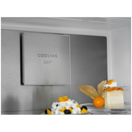 Combina frigorifica Electrolux LNT7ME36K2, 366 l, No Frost, Control electronic, Multi Flow, Iluminare LED, Clasa E, H 201 cm, Negru