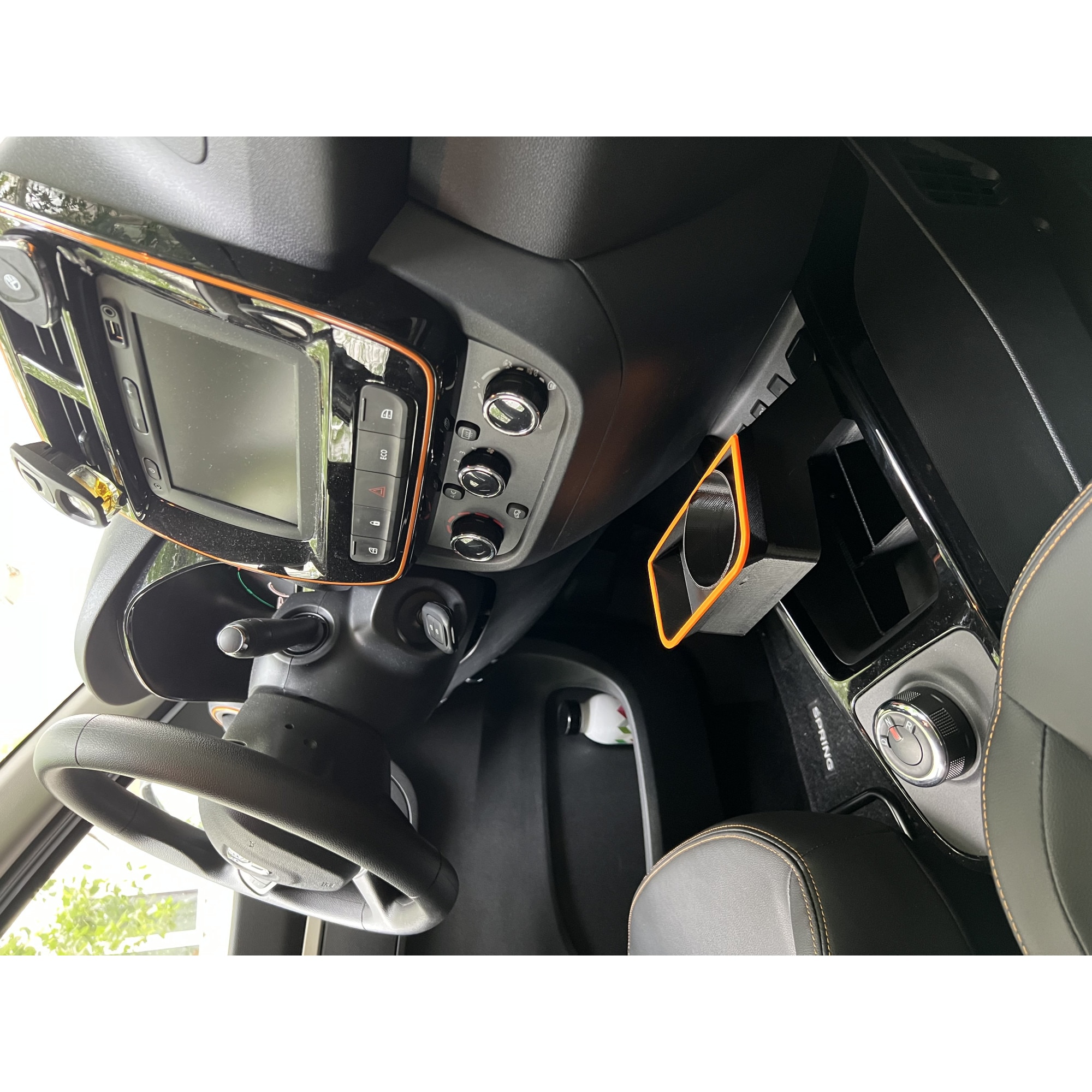 Органайзер Dacia Spring, С 2 нива - eMAG.bg