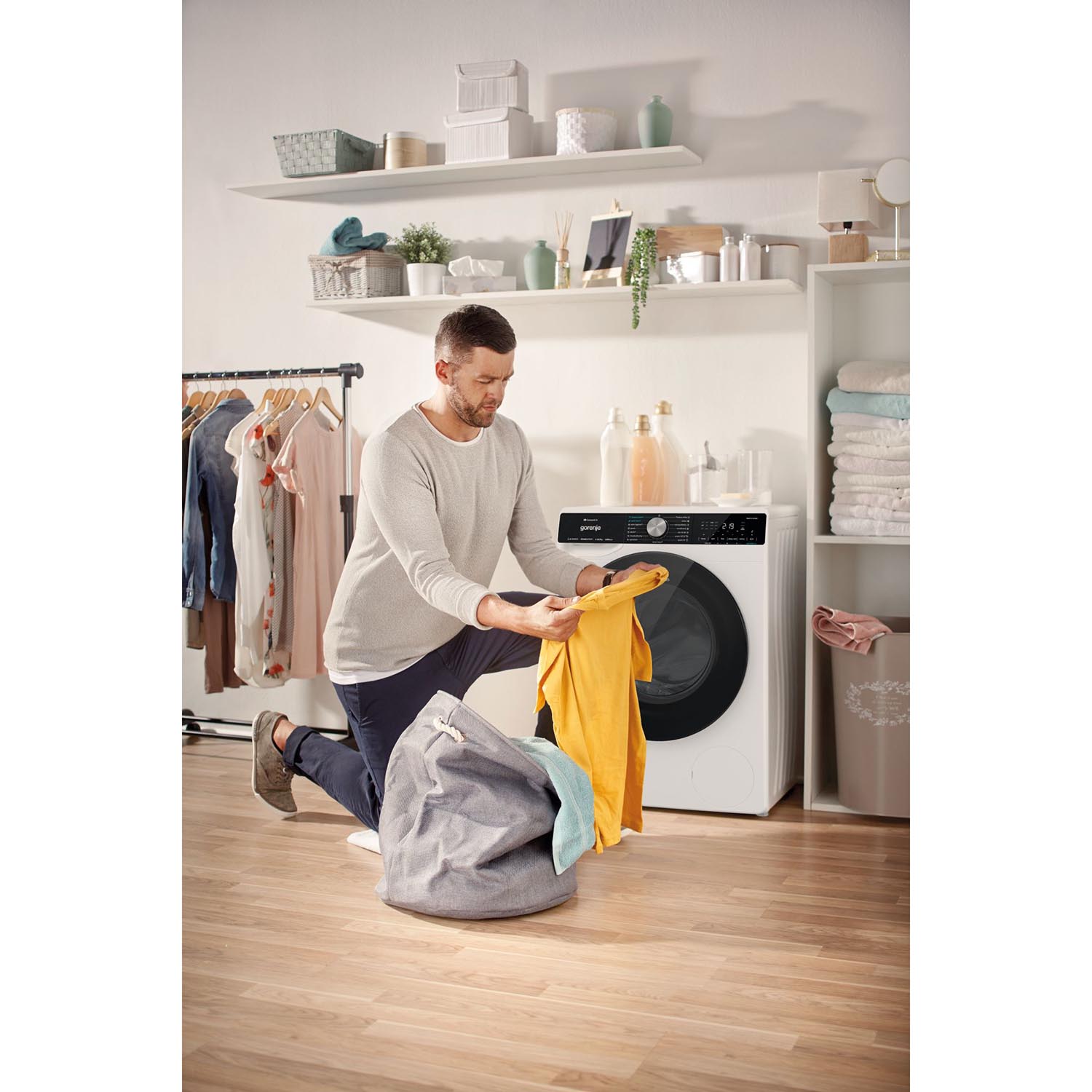 Gorenje WNS1X4ARTWIFI Masina de spalat cu incarcare frontala, clasa energetica A, 1400 rpm, capacitate 10,5 kg, 15 programe, LED, Alb